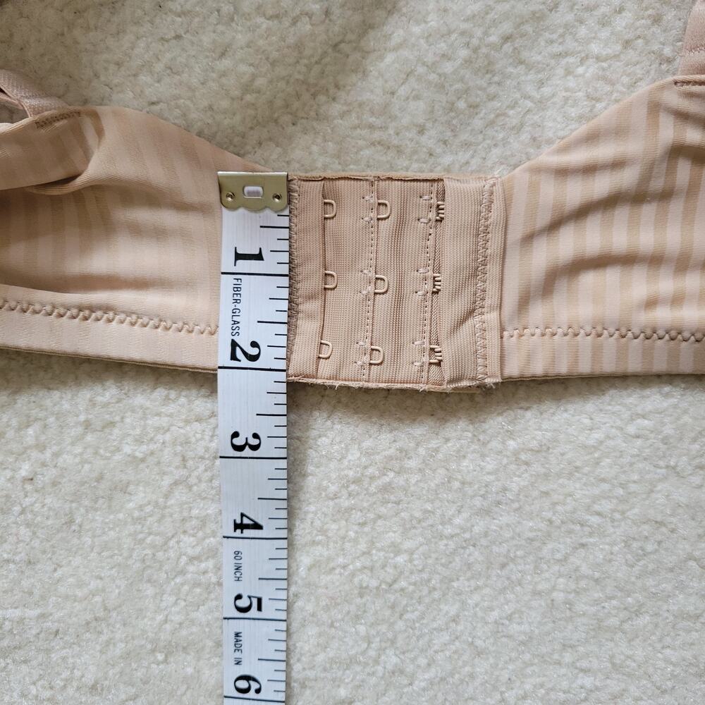 NWT Playtex Secrets 42C All Over Smoothing 4-Way Support Non Slip Comfort Strap - Picture 8 of 11